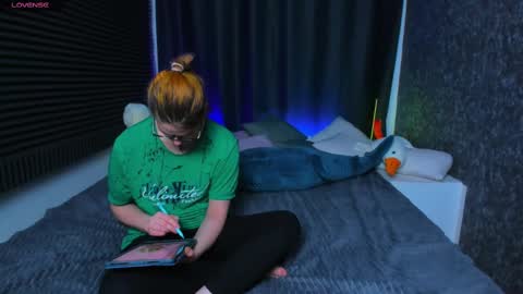 Kiki online show from February 27, 4:43 pm