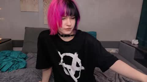 Snapshot of kikimoor chatting on September 24, 9:32 pm Kiki online show from September 24, 9:32 pm