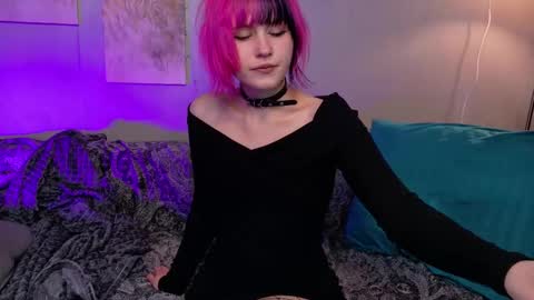 Snapshot of kikimoor chatting on October 6, 8:54 am Kiki online show from October 6, 8:54 am