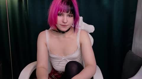 Snapshot of kikimoor chatting on October 10, 9:37 am Kiki online show from October 10, 9:37 am