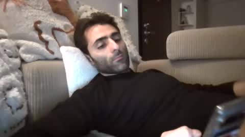 kikkus01 online show from March 4, 8:50 pm