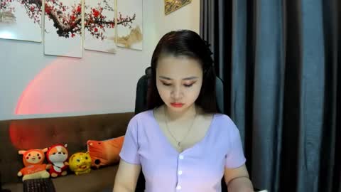 Kim online show from March 18, 7:47 am