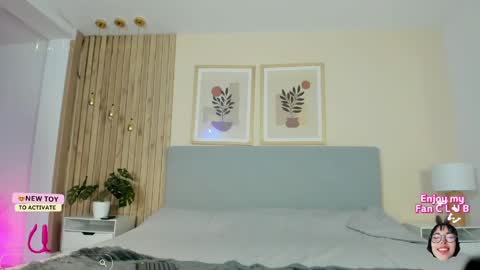 Kim Joi online show from April 18, 12:18 pm