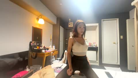 Kim KimmyPho online show from February 11, 12:58 pm