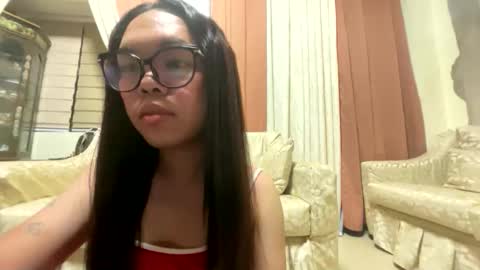 KYLIE online show from April 6, 3:35 pm