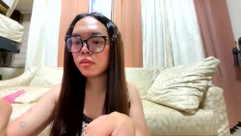 KYLIE online show from May 26, 3:18 pm