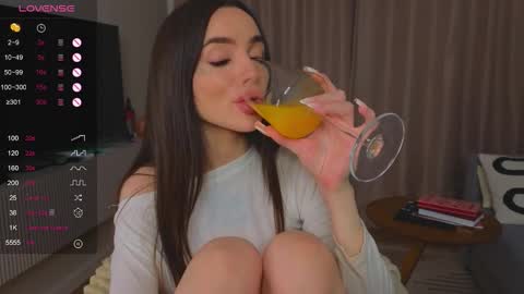 KIM online show from March 21, 9:41 pm