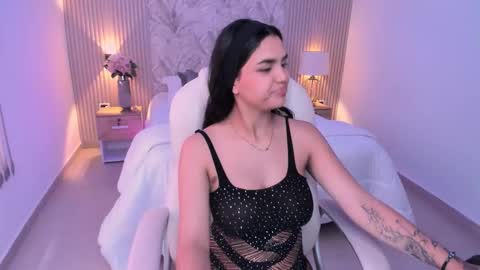 Kim online show from December 3, 8:09 pm