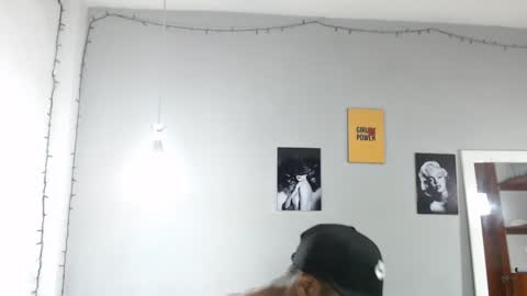 Kim  Yuk online show from January 11, 5:29 pm