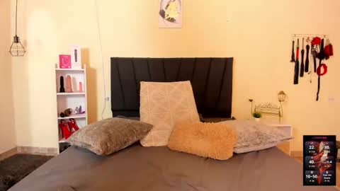 Kimberly online show from November 28, 10:44 am