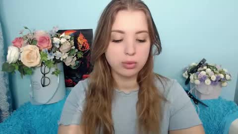 kimberly_mm online show from December 5, 7:54 am