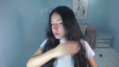 Snapshot of kimberly_thomson_t chatting on February 10, 10:42 am kimberly online show from February 10, 10:42 am
