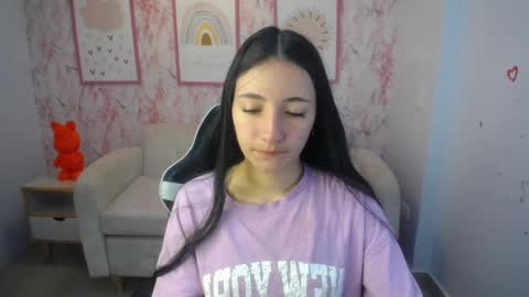 Snapshot of kimberly_thomson_t chatting on September 22, 10:41 am kimberly online show from September 22, 10:41 am