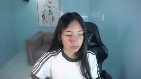 Snapshot of kimberly_thomson_t chatting on January 2, 4:24 pm kimberly online show from January 2, 4:24 pm