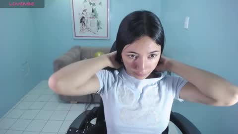 Snapshot of kimberly_thomson_t chatting on January 4, 10:16 am kimberly online show from January 4, 10:16 am