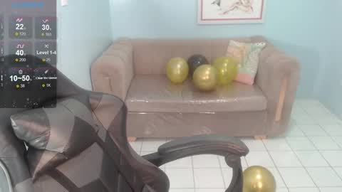 Snapshot of kimberly_thomson_t chatting on January 10, 8:15 pm kimberly online show from January 10, 8:15 pm