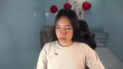 Snapshot of kimberly_thomson_t chatting on February 19, 10:34 am kimberly online show from February 19, 10:34 am