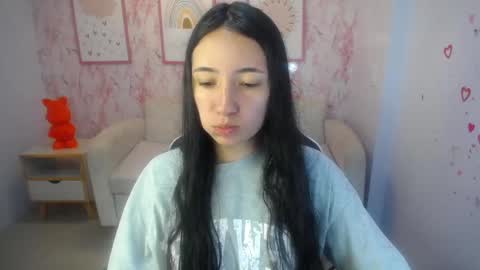 Snapshot of kimberly_thomson_t chatting on September 23, 10:42 am kimberly online show from September 23, 10:42 am