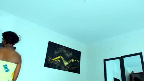 Kimberly Banks online show from February 10, 10:07 am