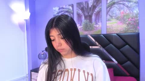 Kimberly Villalobos online show from November 24, 11:31 am