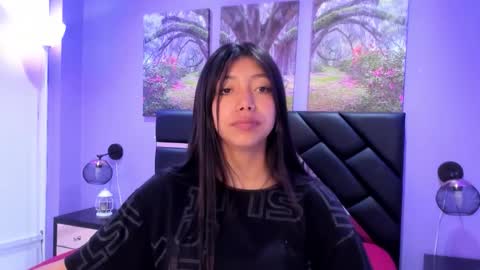 Kimberly Villalobos online show from November 14, 12:29 pm