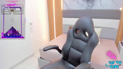 Snapshot of kimdavies chatting on September 23, 7:53 pm KAREN online show from September 23, 7:53 pm