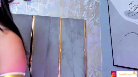  KIM  online show from October 24, 12:00 am