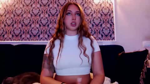 Kim Lee  online show from December 19, 10:53 pm