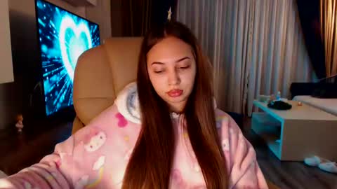 Kim Lee  online show from December 29, 9:41 pm