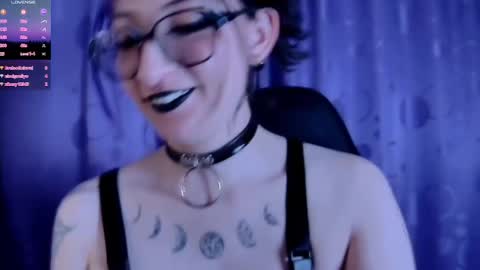 Snapshot of kimlennox_ chatting on January 30, 7:26 pm online show from January 30, 7:26 pm