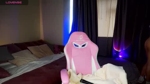 Snapshot of kimmeow_ chatting on October 13, 4:47 am Kim online show from October 13, 4:47 am