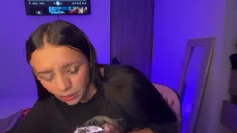 kimmi online show from March 30, 8:42 pm