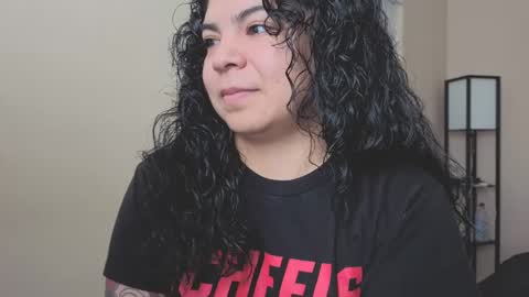 Kimmi online show from March 1, 6:54 pm