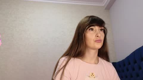 Kimmie online show from November 17, 6:32 pm