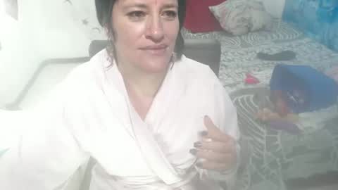 Kimmy online show from February 9, 9:49 pm