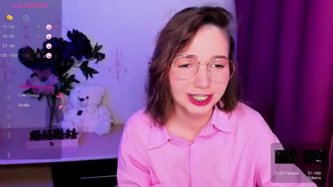 Hazel online show from February 11, 9:07 pm