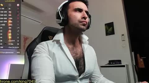 king7045 online show from March 8, 2:12 am