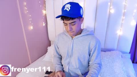 king  help me reach 100 likes online show from February 26, 5:46 am