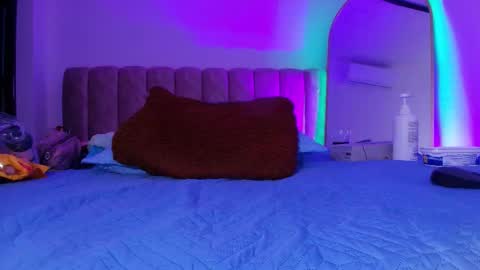 Bella online show from December 3, 3:07 am