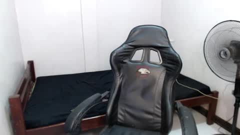 call me master online show from March 7, 11:38 pm