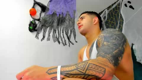 Angel Falconer online show from October 15, 3:54 am