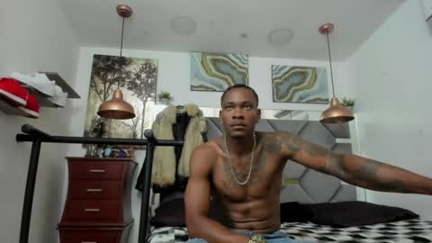 HOT MEN BLACK online show from July 18, 2:35 am
