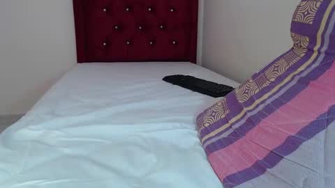 King LEO  online show from February 11, 2:32 pm