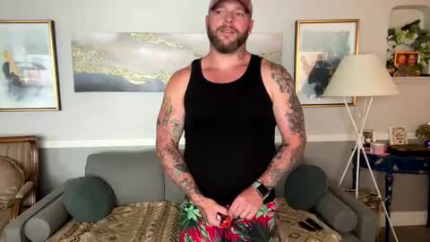 kingcali420_ online show from May 14, 8:18 pm