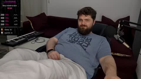 Marti online show from February 2, 9:23 pm