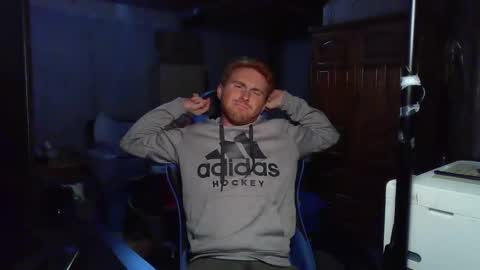 Master  King Tommy online show from October 18, 8:29 am