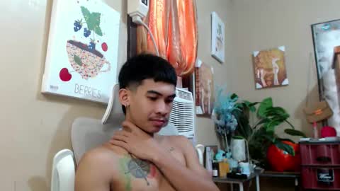 Snapshot of kingscock18 chatting on October 17, 8:18 am ALVIN online show from October 17, 8:18 am
