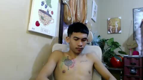 Snapshot of kingscock18 chatting on October 18, 8:29 am ALVIN online show from October 18, 8:29 am