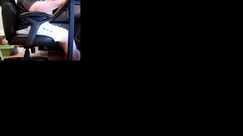 Snapshot of kink173 chatting on September 9, 5:13 pm kink173 online show from September 9, 5:13 pm