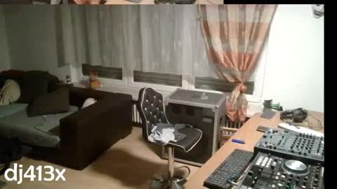 kinky_413x online show from February 19, 12:32 am